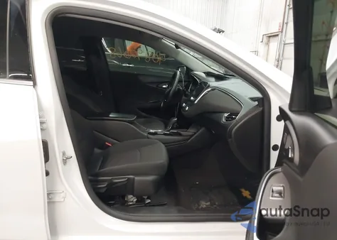 2018 Chevrolet Malibu Lt z USA, uszkodzony, nr VIN 1G1ZD5ST3JF141880